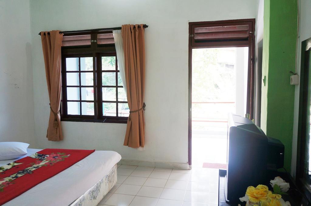 Ambaroba Resort Hotel Tuktuk Siadong Quarto foto