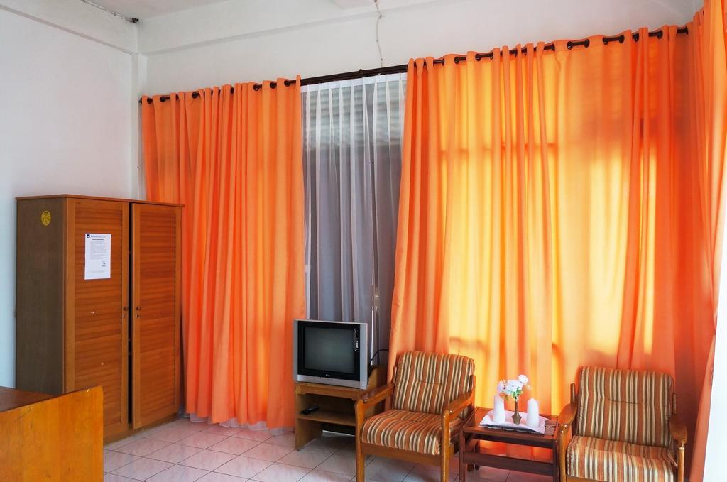 Ambaroba Resort Hotel Tuktuk Siadong Quarto foto